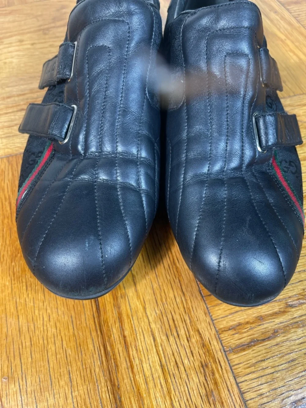 Gucci Black Leather Slip-On Loafers with Green-Red Web Stripe